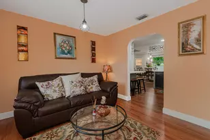 3685 NW 43rd Pl, Lauderdale Lakes, FL 33309 - Photo 9