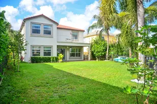 9720 Phipps Ln, Wellington, FL 33414 - Photo 23