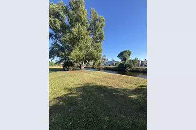 37 El Camino Real, Port Saint Lucie, FL 34952 - Photo 13