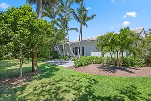 246 Merrain Rd, Palm Beach, FL 33480 - Photo 23