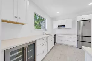 246 Merrain Rd, Palm Beach, FL 33480 - Photo 13