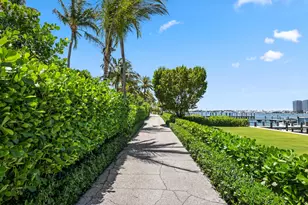 246 Merrain Rd, Palm Beach, FL 33480 - Photo 29