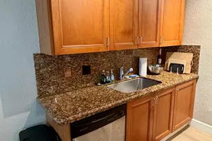 1460 NE 18th St, Fort Lauderdale, FL 33305 - Photo 13