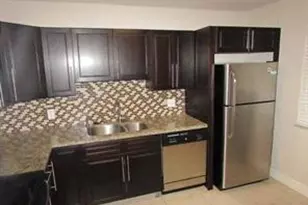 158 Lakeview Dr, Weston, FL 33326 - Photo 5