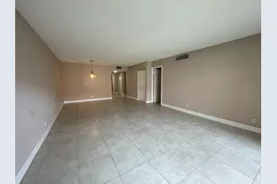 158 Lakeview Drive #202, Weston, FL 33326 - Photo 5