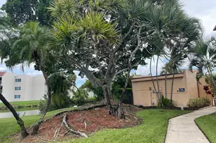 158 Lakeview Dr, Weston, FL 33326 - Photo 27