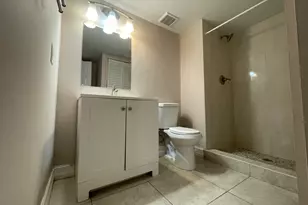 158 Lakeview Dr, Weston, FL 33326 - Photo 15