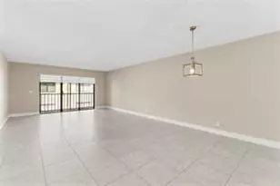 158 Lakeview Dr, Weston, FL 33326 - Photo 27