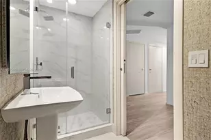 801 S Miami Ave, Miami, FL 33131 - Photo 17