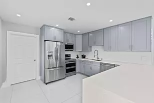 670 SW 29th Ave, Fort Lauderdale, FL 33312 - Photo 11