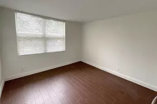 9411 Evergreen Pl, Davie, FL 33324 - Photo 9