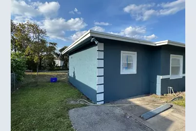 112 W 34th Street #1, Riviera Beach, FL 33404 - Photo 3