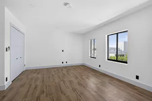 2032 N Dixie Hwy, West Palm Beach, FL 33407 - Photo 9