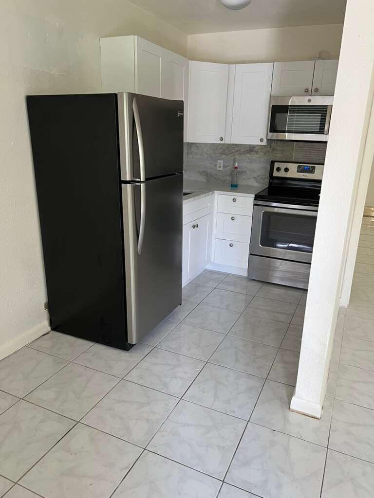 700 NW 3rd Ave #1-8 main architectural view