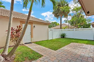 8021 Murano Cir, Palm Beach Gardens, FL 33418 - Photo 21