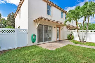 8021 Murano Cir, Palm Beach Gardens, FL 33418 - Photo 23