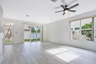 8021 Murano Cir, Palm Beach Gardens, FL 33418 - Photo 3