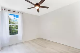 8021 Murano Cir, Palm Beach Gardens, FL 33418 - Photo 19