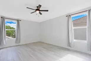 8021 Murano Cir, Palm Beach Gardens, FL 33418 - Photo 11