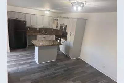 724 Springdale Circle, Palm Springs, FL 33461 - Photo 3