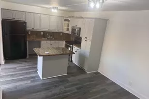 724 Springdale Cir, Palm Springs, FL 33461 - Photo 3
