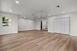 426 Bayberry Dr, West Palm Beach, FL 33403 - Photo 3
