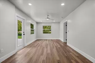 426 Bayberry Dr, West Palm Beach, FL 33403 - Photo 9
