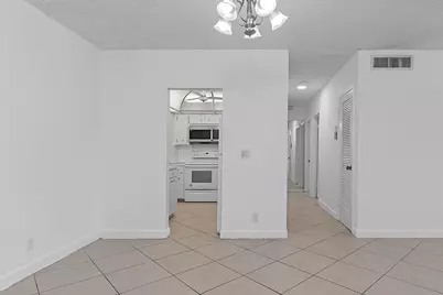 5700 NE 22nd Way #323, Fort Lauderdale, FL 33308 - Photo 9