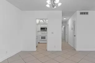 5700 NE 22nd Way, Fort Lauderdale, FL 33308 - Photo 9