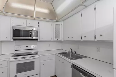 5700 NE 22nd Way #323, Fort Lauderdale, FL 33308 - Photo 11