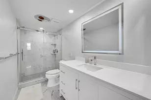 1401 S Ocean Dr, Hollywood, FL 33019 - Photo 23