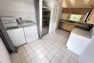 306 Harbour Pointe Way, Greenacres, FL 33413 - Photo 17