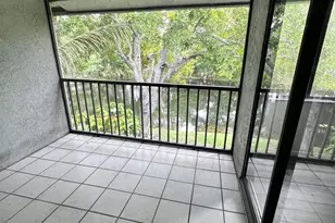 306 Harbour Pointe Way, Greenacres, FL 33413 - Photo 15