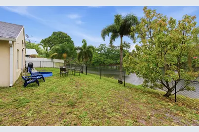 1724 Sawgrass Circle, Greenacres, FL 33413 - Photo 33