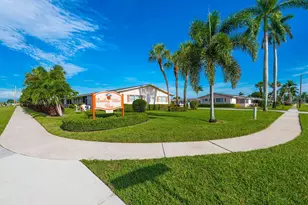 2739 Dudley Dr W, West Palm Beach, FL 33415 - Photo 13