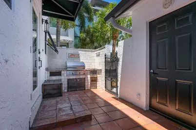 641 NE 19th Avenue, Deerfield Beach, FL 33441 - Photo 39