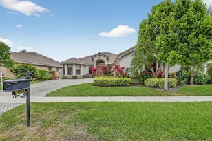 10337 Trianon Pl, Wellington, FL 33449 - Photo 1