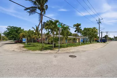 2001-2005 NE 17th Court, Fort Lauderdale, FL 33305 - Photo 3