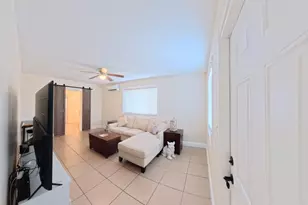 407 NW 7th St, Boynton Beach, FL 33426 - Photo 7