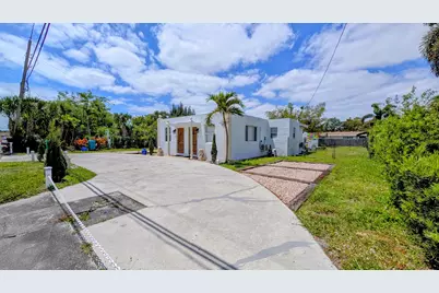 407 NW 7th Street, Boynton Beach, FL 33426 - Photo 3