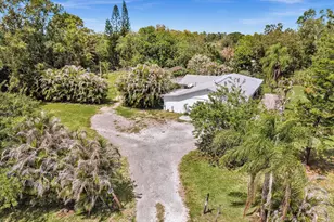 5209 Coconut Blvd, The Acreage, FL 33411 - Photo 15