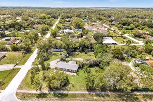 5209 Coconut Blvd, The Acreage, FL 33411 - Photo 7