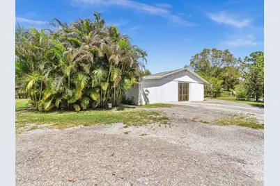 5209 Coconut Boulevard, The Acreage, FL 33411 - Photo 47