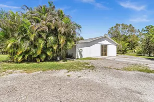 5209 Coconut Blvd, The Acreage, FL 33411 - Photo 47