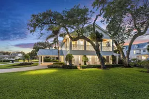 2529 N Indian River Dr, Fort Pierce, FL 34946 - Photo 9