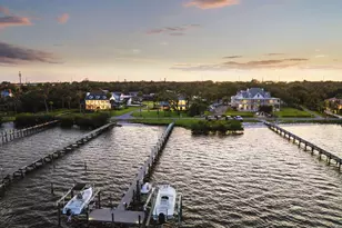 2529 N Indian River Dr, Fort Pierce, FL 34946 - Photo 3