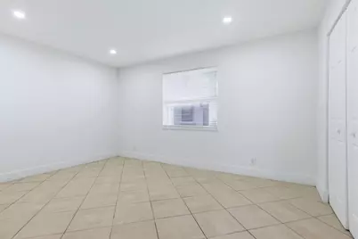 1015 NE 17th Avenue #102, Fort Lauderdale, FL 33304 - Photo 9