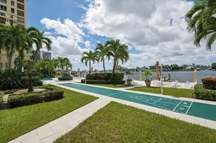 215 N Birch Rd, Fort Lauderdale, FL 33304 - Photo 21