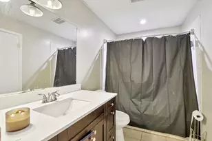 7208 Sportsmans Dr, North Lauderdale, FL 33068 - Photo 23