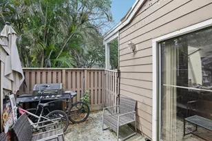 7208 Sportsmans Dr, North Lauderdale, FL 33068 - Photo 29